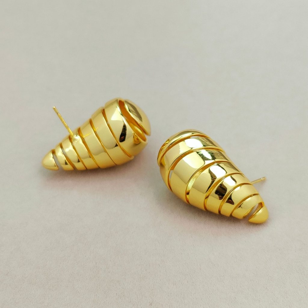Hollow Artwork Water Ball Stud Earrings set SB-E2408001
