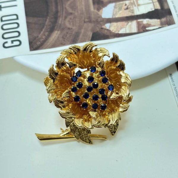 Vintage three-dimensional flower fashionable brooch GD-H2408002