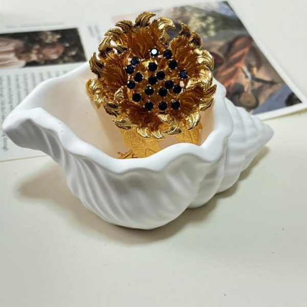 Vintage three-dimensional flower fashionable brooch GD-H2408002