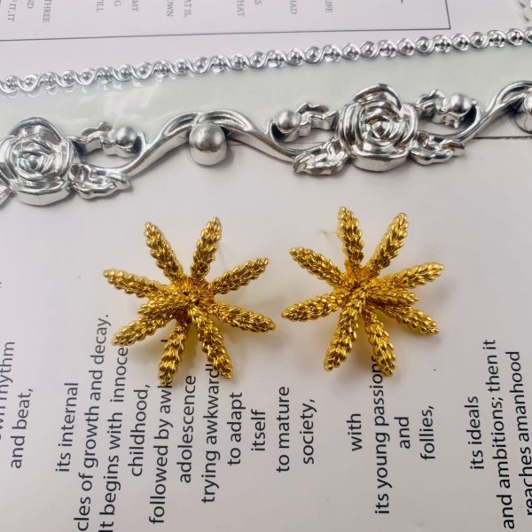 Western style multilayer gold brooch JY-H2408002